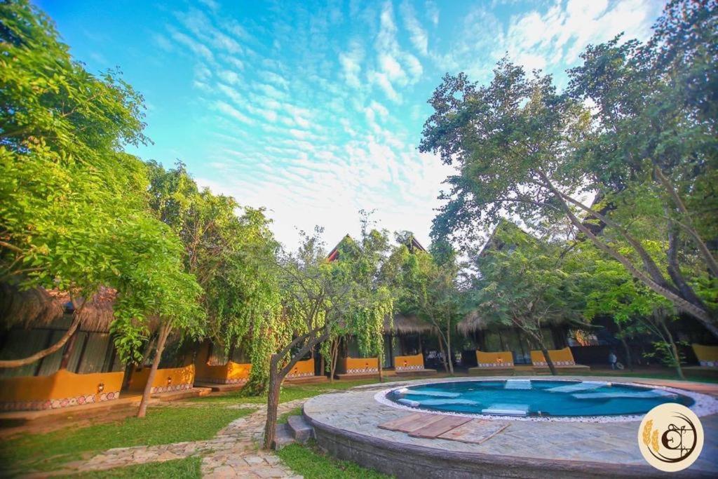 Aswadduma Hotel Dambulla Exteriör bild